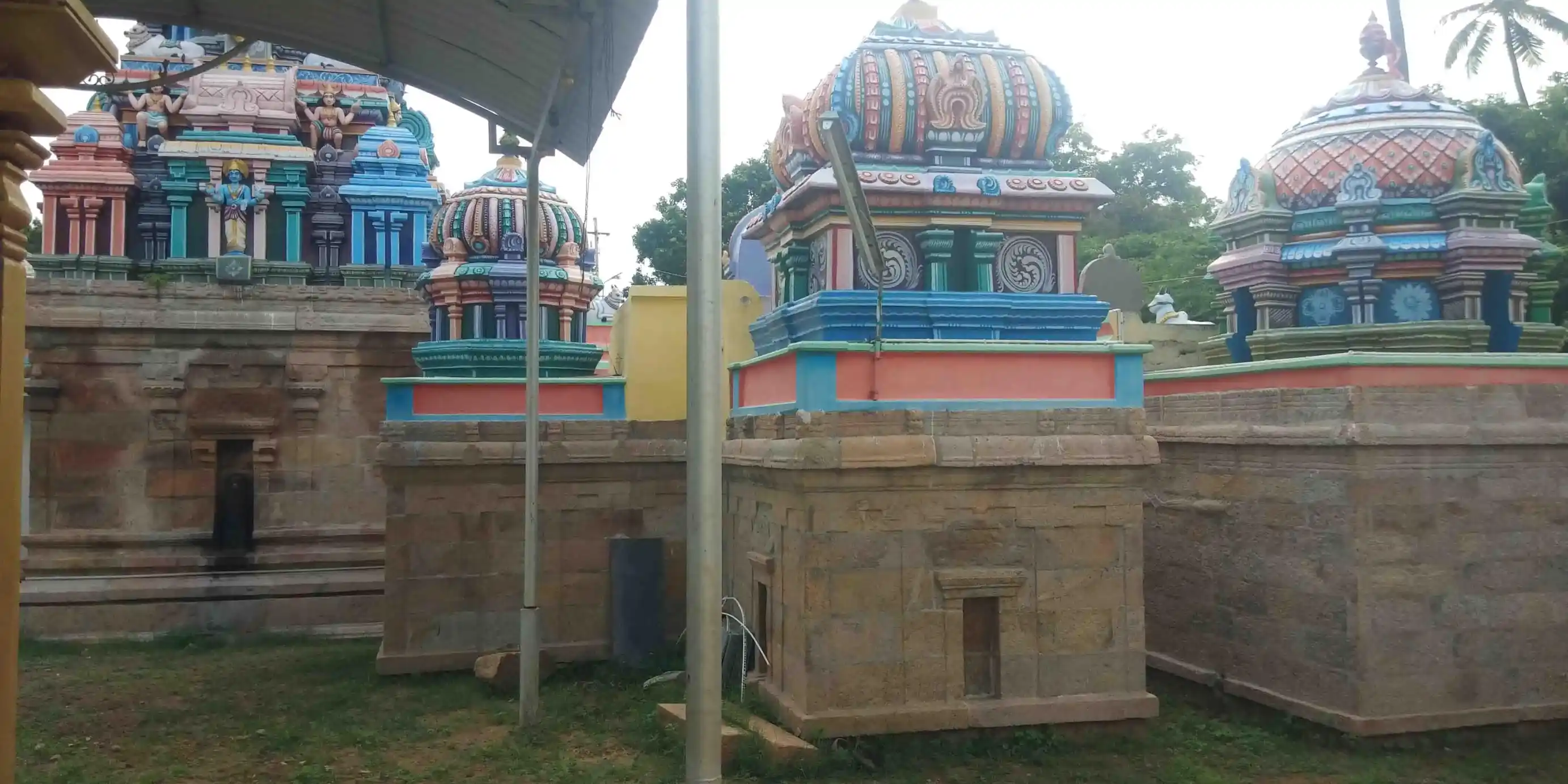 Arulmigu Rethinakrishwarar Temple, Mutharasanallur - 620101 அருள்மிகு இரத்தினிகிரீஸ்சவரர் திருக்கோயில், Mutharasanallur - 620101, Thiruchirappalli - Ancient Temple Architecture and History Image 3