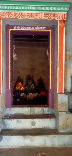 Arulmigu Rethinamudaiyar Temple, Devapattu - 630001 அருள்மிகு ரெத்தினமுடைய அய்யனார் திருக்கோயில், Devapattu - 630001, Sivagangai - Ancient Temple Architecture and History Image 3