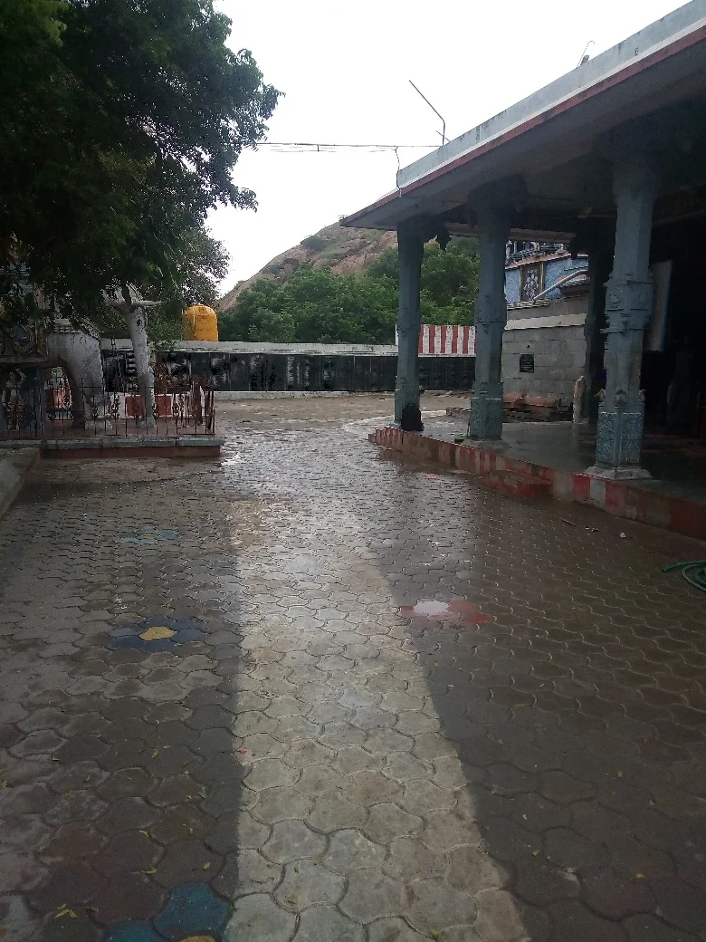 Arulmigu Rettamalai Ondikaruppu Temple, பிராட்டியூர், Thiruchirappalli - 620009 - Main View