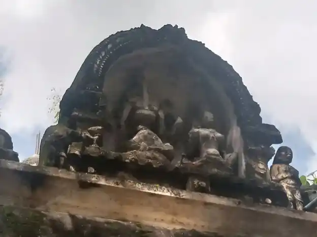 Arulmigu Rishabeshwarar Temple, Chengam - 606701 அருள்மிகு ரிஷபேஸ்வரர் திருக்கோயில், செங்கம் - 606701, Tiruvannamalai - Ancient Temple Architecture and History Image 2