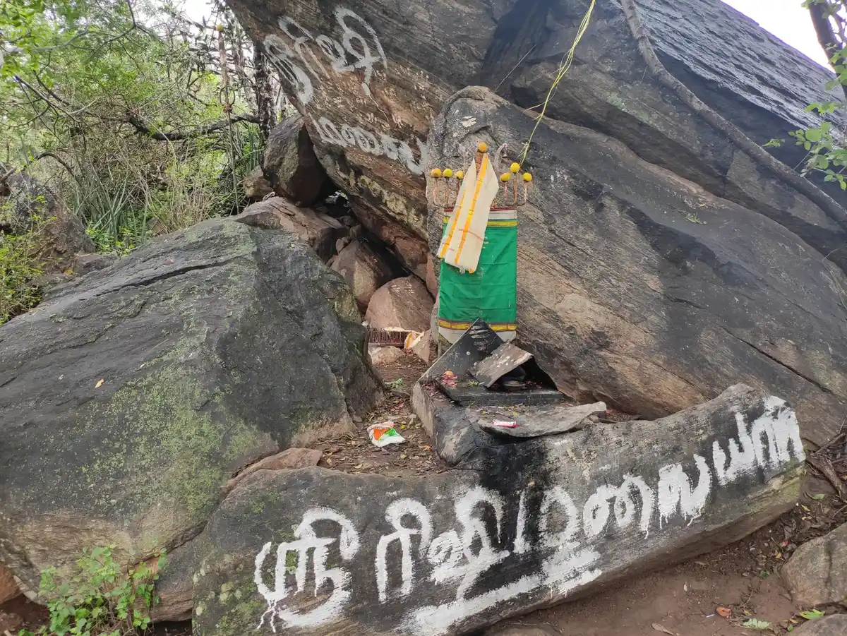 Arulmigu Risimalaiyandi Temple, Nariyuthu - 624215 அருள்மிகு ரிஷிமலையாண்டி திருக்கோயில், Nariyuthu - 624215, Dindigul - Ancient Temple Architecture and History Image 3