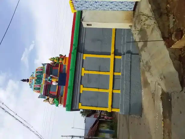 Arulmigu Rukmani Sathyabama Sametha Rajagopalaswamy Temple, Krishnarayapuram - 639102 அருள்மிகு ருக்மணி சத்யபாமா சமேத ராஜகோபால சுவாமி திருக்கோயில், Krishnarayapuram - 639102, Karur - Ancient Temple Architecture and History Image 4