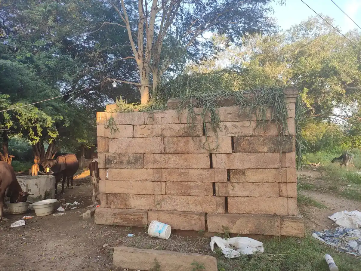 Arulmigu Ruthira Vinayagar Temple, Gullalagundu - 624201 அருள்மிகு ருத்திர விநாயகர் திருக்கோயில், Gullalagundu - 624201, Dindigul - Ancient Temple Architecture and History Image 2