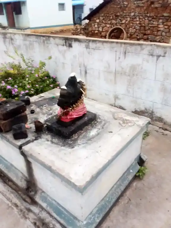 Arulmigu Ruthra Vinayagar Temple, T. Puthupatti - 621217 Temple