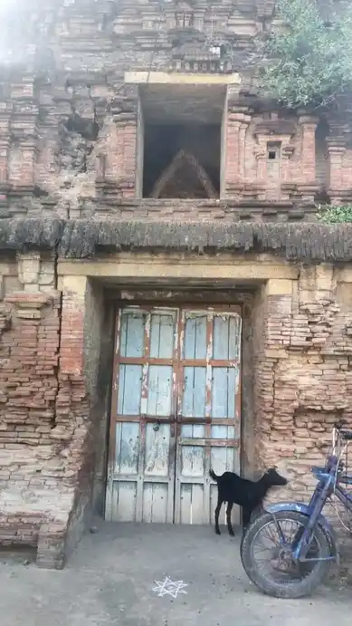 Arulmigu Ruthrakodieswarar Temple, Near Bus Stand, Thirurvarur - 610001 Arulmigu Ruthrakodieswarar Temple, Near Bus Stand, Thirurvarur - 610001, Thiruvarur - Ancient Temple Architecture and History Image 5