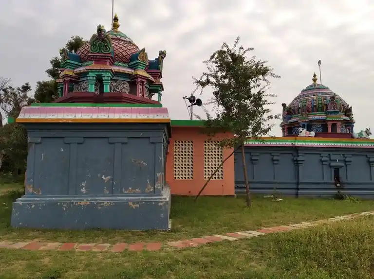 Arulmigu Ruthralingeswarar Temple, Kuravappulam - 614707 அருள்மிகு ருத்ரலிங்கேஸ்வரர் திருக்கோயில், Kuravappulam - 614707, Nagapattinam - Ancient Temple Architecture and History Image 5