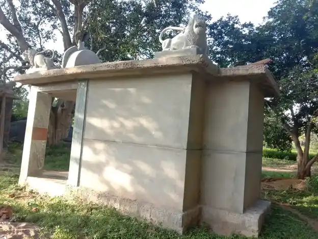 Arulmigu Saakiyamman Temple, Errandapalli - 635117 Temple