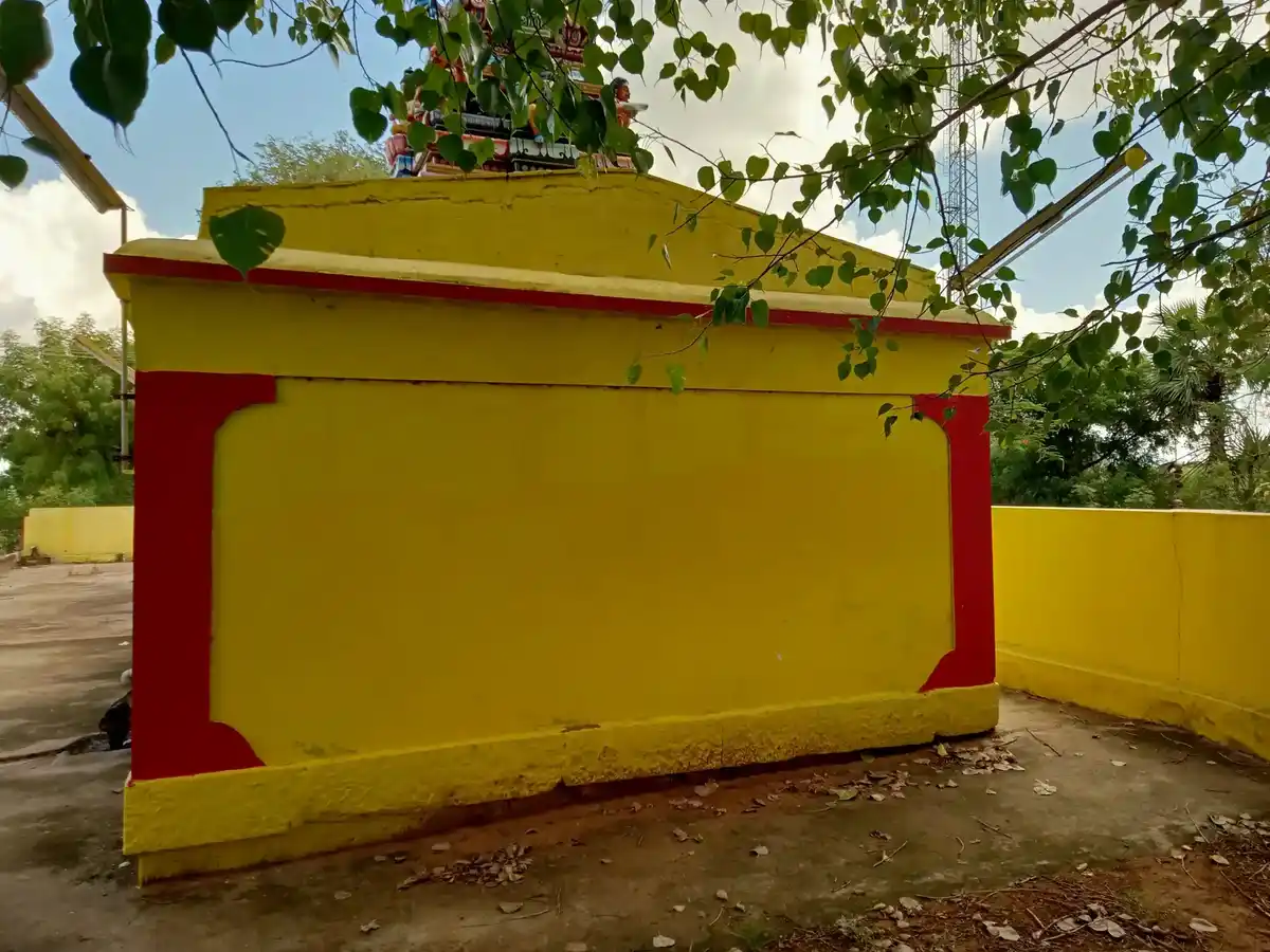 Arulmigu Saalaivarada Vinayagar Temple, Idaikal - 627421 அருள்மிகு சாலைவரதவிநாயகர் திருக்கோயில், இடைகால் - 627421, Tirunelveli - Ancient Temple Architecture and History Image 5