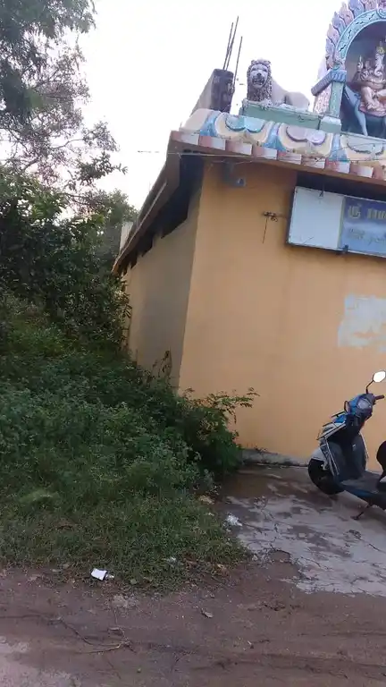 Arulmigu Saamundeeswari Temple, Avalurpettai - 604201 அருள்மிகு சாமுண்டீஸ்வரியம்மன் திருக்கோயில், Avalurpettai - 604201, Viluppuram - Ancient Temple Architecture and History Image 7