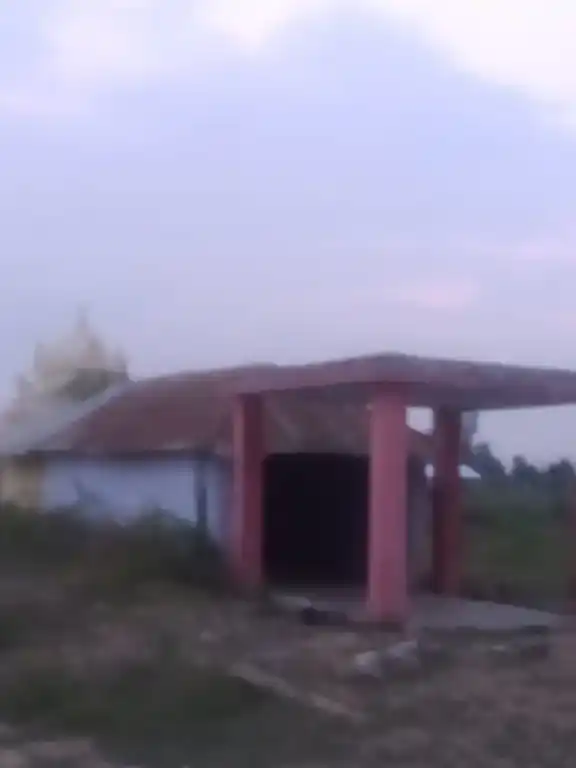 Arulmigu Saanthamaperumal Temple, Balakrishnapuram - 624005 Arulmigu Saanthamaperumal Temple, Balakrishnapuram - 624005, Dindigul - Ancient Temple Architecture and History Image 7