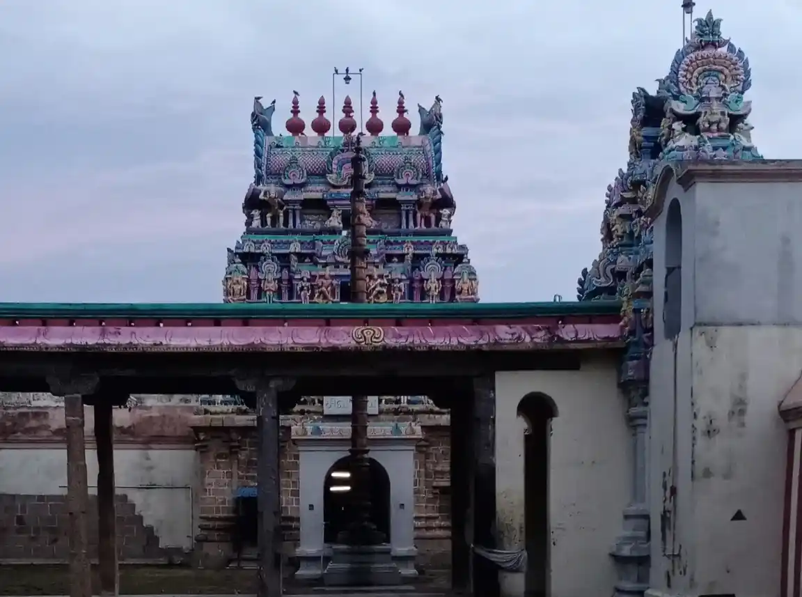 Arulmigu Saarntharaikathaswamy Temple, Thilaiyadi - 609310 அருள்மிகு சாந்தாரைக்காத்த சுவாமி திருக்கோயில், Thilaiyadi - 609310, Mayiladuthurai - Ancient Temple Architecture and History Image 2