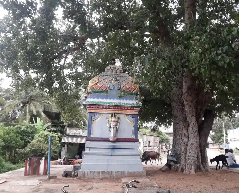 Arulmigu Saathappan Temple, Vellivadi - 620009 Temple