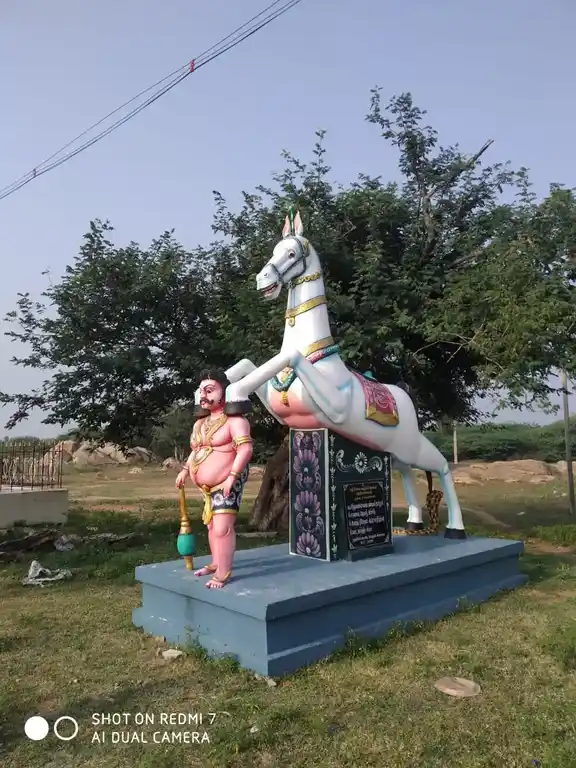 Arulmigu Saatthappa Ayyanar Temple, Sathiyamangalam - 622501 அருள்மிகு சாத்த அய்யனார் திருக்கோயில், சத்தியமங்கலம் - 622501, Pudukkottai - Ancient Temple Architecture and History Image 2