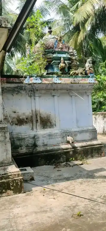 Arulmigu Sabapatheeswarar And Gobalakrishanaperumal Temple, Kozhikuthi - 609003 அருள்மிகு சபாவிதீஸ்வரர் & கோபால கிருணண பெருமாள் ஆலயம், Kozhikuthi - 609003, Mayiladuthurai - Ancient Temple Architecture and History Image 5