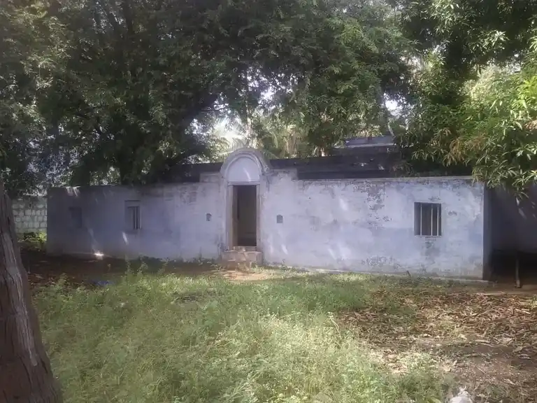 Arulmigu Sadayudaiyar Sastha Temple, Village Out Side, Therku Pappankulam - 627423 அருள்மிகு சடையுடையார் சாஸ்தா திருக்கோயில், Village Out Side, Therku Pappankulam - 627423, Tirunelveli - Ancient Temple Architecture and History Image 7