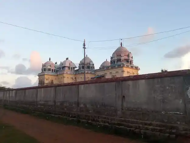 Arulmigu Sadurveda Purieswarar Swamy Temple, Perunkadambanur - 611108 அருள்மிகு சதுர்வேதபுரீஸ்வரர் திருக்கோயில், Perunkadambanur - 611108, Nagapattinam - Ancient Temple Architecture and History Image 3