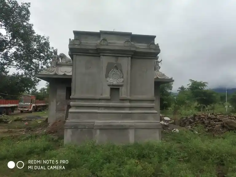 Arulmigu Sakkanachiamman Temple, Vellalappatti - 635202 Arulmigu Sakkanachiamman Temple, Vellalappatti - 635202, Dharmapuri - Ancient Temple Architecture and History Image 4