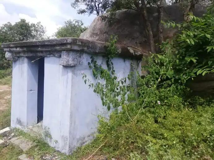 Arulmigu Sakkiamman Temple, Kuriyanapalli - 635121 அருள்மிகு சாக்கியம்மன் திருக்கோயில், Kuriyanapalli - 635121, Krishnagiri - Ancient Temple Architecture and History Image 3