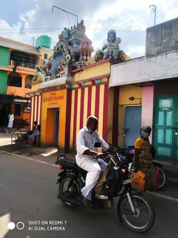 Arulmigu Sakthi Mariamman Temple, Tirupattur - 635601 அருள்மிகு சக்தி மாரியம்மன் திருக்கோயில், திருப்பத்தூர் - 635601, Thirupathur - Ancient Temple Architecture and History Image 4