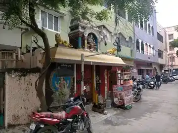 Arulmigu Sakthi Periya Palayathamman Temple, Royapet, Chennai - 600014 அருள்மிகு சக்தி பெரிய பாளையத்தம்மன் கோயில், இராயப்பேட்டை, சென்னை - 600014, Chennai - Ancient Temple Architecture and History Image 2