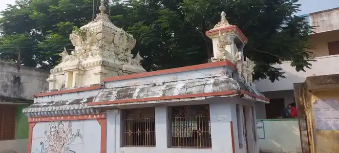 Arulmigu Sakthi Vinyaga Perumal Temple, Kadambainallore - 631151 அருள்மிகு சக்தி விநாயகர் திருக்கோயில், கடம்பைநல்லூர் - 631151, Ranipet - Ancient Temple Architecture and History Image 2