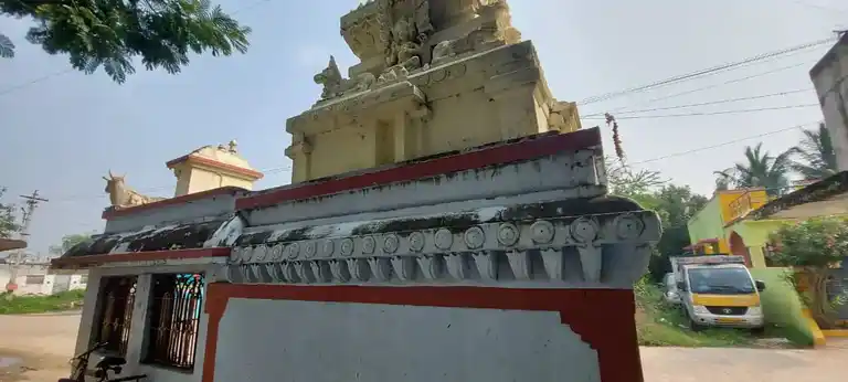 Arulmigu Sakthi Vinyaga Perumal Temple, Kadambainallore - 631151 அருள்மிகு சக்தி விநாயகர் திருக்கோயில், கடம்பைநல்லூர் - 631151, Ranipet - Ancient Temple Architecture and History Image 4