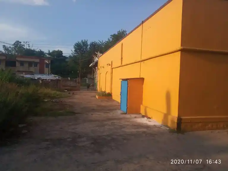 Arulmigu Sakthikalliyamman Temple, Near Railway Station, Mettur R.S - 636402 அருள்மிகு சக்தி காளியம்மன் திருக்கோயில், மேட்டூர் ரயில் நிலையம் அருகில், ஆர் எஸ் மேட்டூர் - 636402, Salem - Ancient Temple Architecture and History Image 6