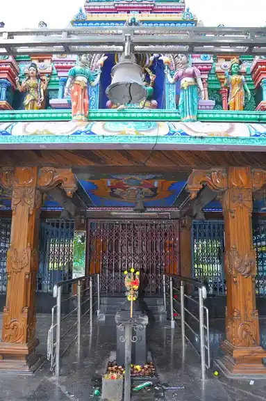 Arulmigu Sakthimariamman Temple, Kunjandiyur - 636401 Arulmigu Sakthimariamman Temple, Kunjandiyur - 636401, Salem - Ancient Temple Architecture and History Image 2