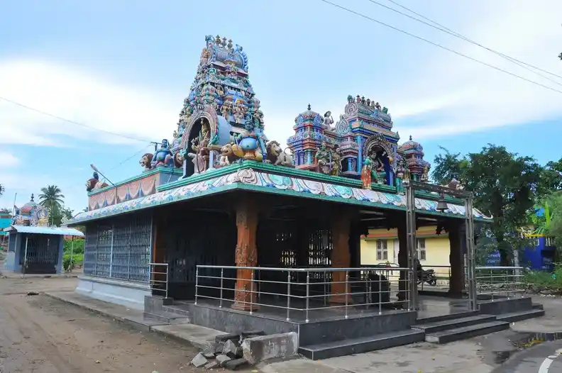 Arulmigu Sakthimariamman Temple, Kunjandiyur - 636401 Arulmigu Sakthimariamman Temple, Kunjandiyur - 636401, Salem - Ancient Temple Architecture and History Image 9