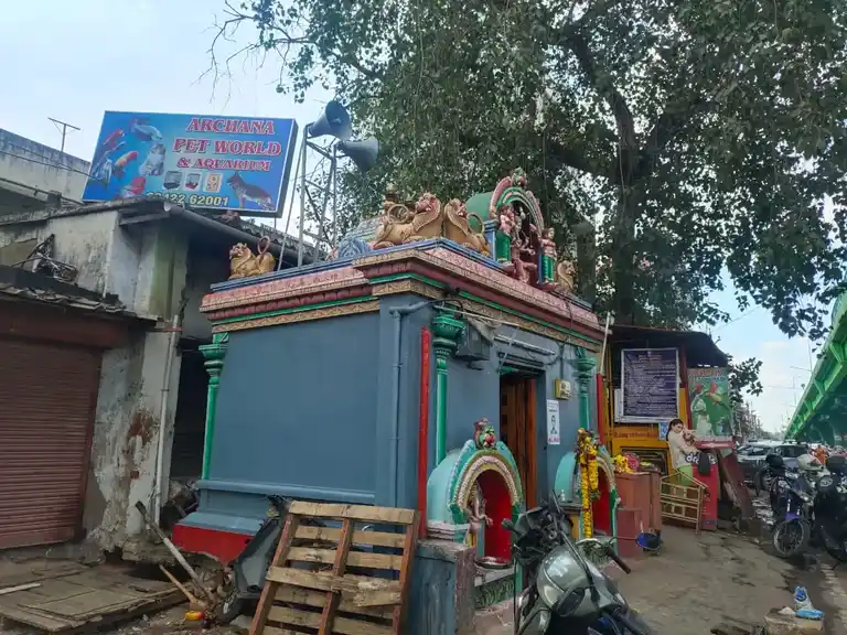 Arulmigu Sakthimuthu Mariamman Temple, Gandhipuram, Coimbatore - 641012 அருள்மிகு சக்திமுத்து மாரியம்மன் திருக்கோயில், Gandhipuram, Coimbatore - 641012, Coimbatore - Ancient Temple Architecture and History Image 5