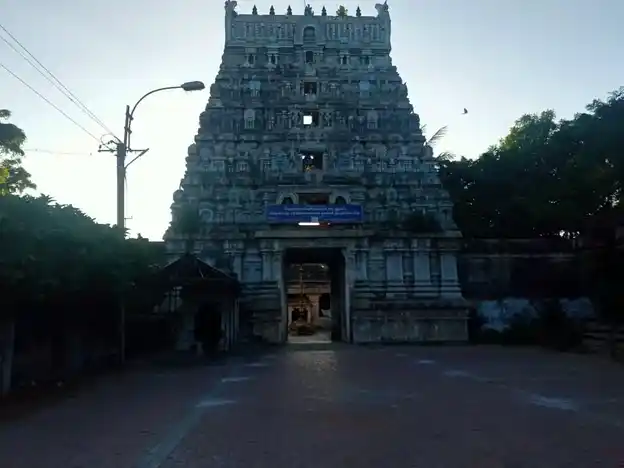 Arulmigu Sakthivaneswarar Temple, Thirusakthimutram, Thirusakthimutram - 612703