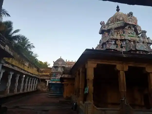 Arulmigu Sakthivaneswarar Temple, Thirusakthimutram, Thirusakthimutram - 612703 அருள்மிகு சக்திவனேஸ்வரர் திருக்கோயில், திருசக்திமுற்றம், Thirusakthimutram - 612703, Thanjavur - Ancient Temple Architecture and History Image 5