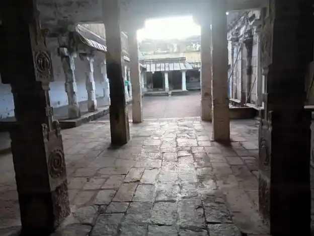 Arulmigu Sakthivaneswarar Temple, Thirusakthimutram, Thirusakthimutram - 612703 அருள்மிகு சக்திவனேஸ்வரர் திருக்கோயில், திருசக்திமுற்றம், Thirusakthimutram - 612703, Thanjavur - Ancient Temple Architecture and History Image 8