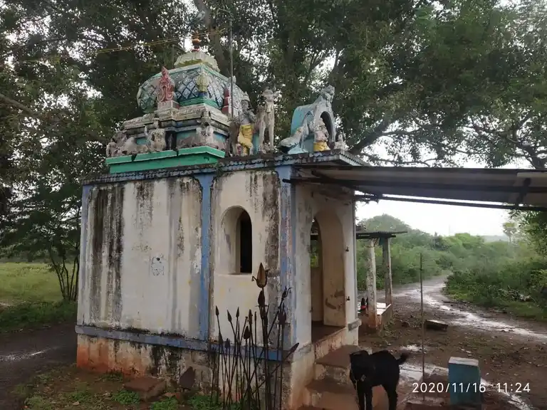 Arulmigu Sakthivelmurugan Temple, Thoppalampatti - 621306 Arulmigu Sakthivelmurugan Temple, Thoppalampatti - 621306, Thiruchirappalli - Ancient Temple Architecture and History Image 3