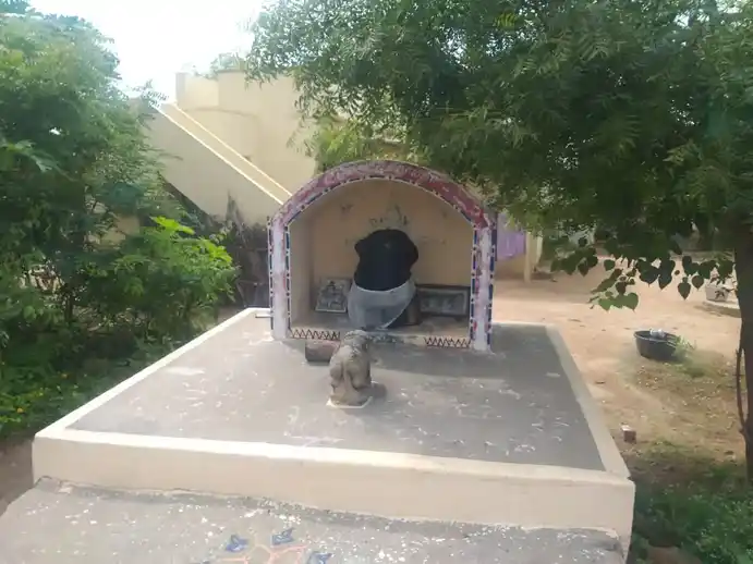 Arulmigu Salai Vinayagar Temple, Perumparai - 621313 அருள்மிகு சாலை விநாயகர் திருக்கோயில், Perumparai - 621313, Karur - Ancient Temple Architecture and History Image 3