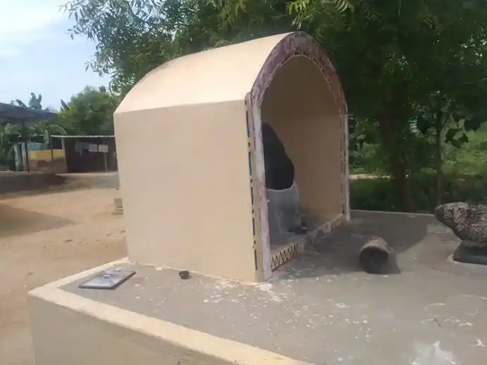 Arulmigu Salai Vinayagar Temple, Perumparai - 621313 அருள்மிகு சாலை விநாயகர் திருக்கோயில், Perumparai - 621313, Karur - Ancient Temple Architecture and History Image 4