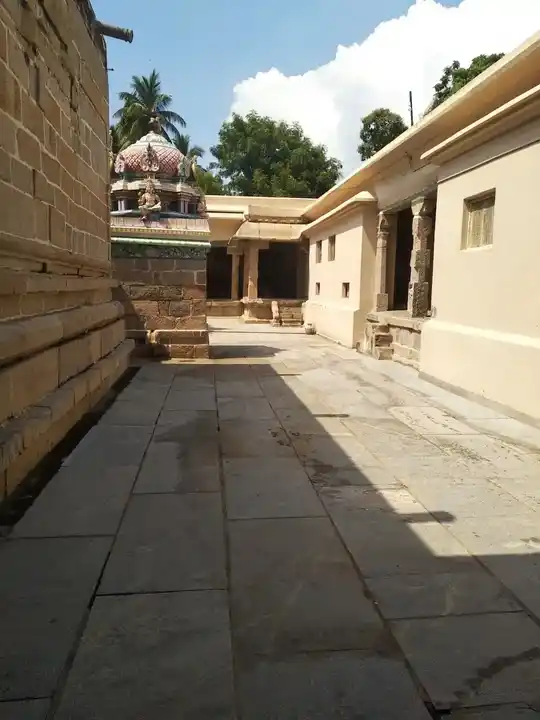 Arulmigu Samavatheeswarar Temple, Thirumangalam - 621703 அருள்மிகு சாமவேதீஸ்வரர் திருக்கோயில், Thirumangalam - 621703, Thiruchirappalli - Ancient Temple Architecture and History Image 5