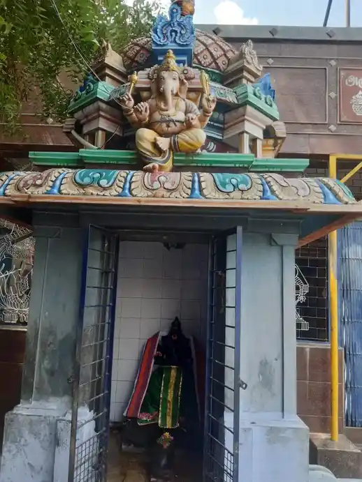 Arulmigu Samayapuram Mariyamman Temple, Varnapuram, Bhavani - 638301 அருள்மிகு சமயபுரம் மாரியம்மன் திருக்கோயில், Varnapuram, Bhavani - 638301, Erode - Ancient Temple Architecture and History Image 4