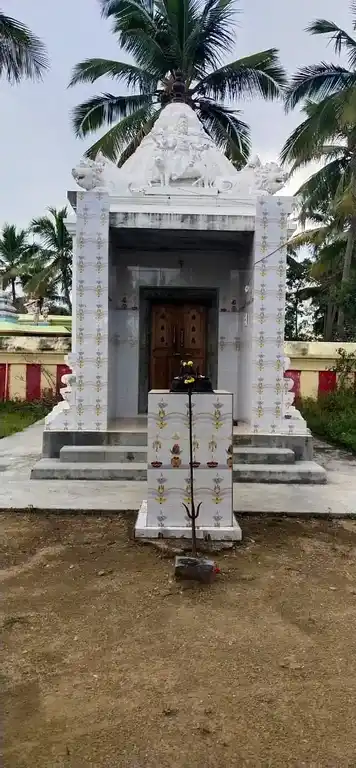 Arulmigu Sammundiyamman Temple, Periyagaram - 635651 அருள்மிகு சாமுண்டியம்மன் திருக்கோயில், பெரியகரம் - 635651, Thirupathur - Ancient Temple Architecture and History Image 3