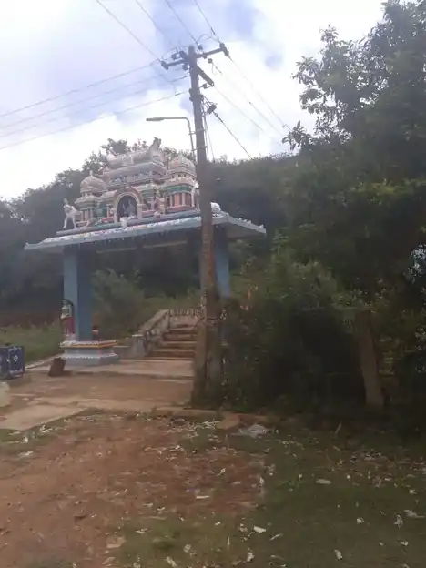 Arulmigu Sampatti Malai Perumal Temple, Aalampatti - 621306 அருள்மிகு சாம்பட்டி மலை பெருமாள் திருக்கோயில், Aalampatti - 621306, Thiruchirappalli - Ancient Temple Architecture and History Image 4