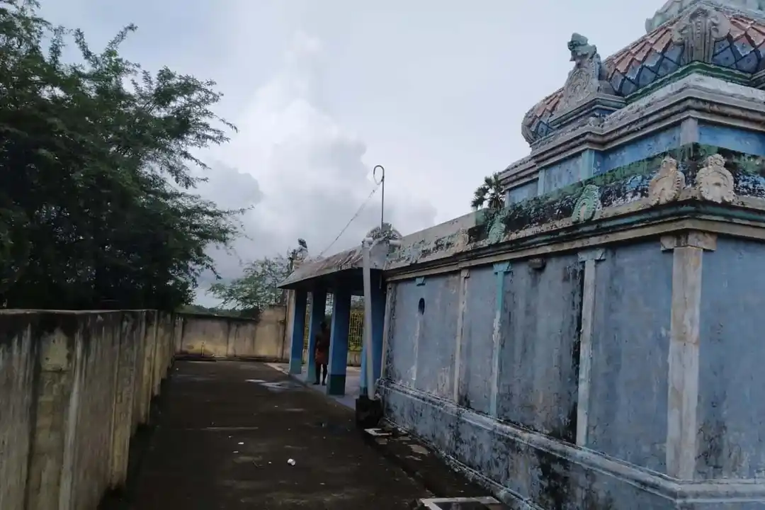 Arulmigu Samundeesvarar Temple, Chidambaranathapuram - 612504 அருள்மிகு சாருண்டீஸ்வரி திருக்கோயில், Chidambaranathapuram - 612504, Thanjavur - Ancient Temple Architecture and History Image 2