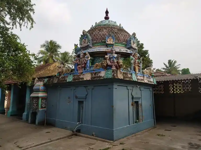 Arulmigu Samundeeswari Pillaiyar Temple, Narasinganpettai - 609802 அருள்மிகு சாமுண்டீஸ்வரியம்மன், பிள்ளையார் திருக்கோயில்,  - 609802, Thanjavur - Ancient Temple Architecture and History Image 5