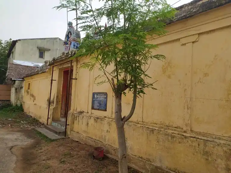 Arulmigu Samundeeswari Pillaiyar Temple, Narasinganpettai - 609802 அருள்மிகு சாமுண்டீஸ்வரியம்மன், பிள்ளையார் திருக்கோயில்,  - 609802, Thanjavur - Ancient Temple Architecture and History Image 7