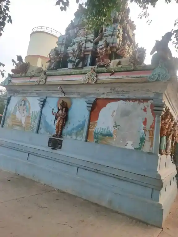 Arulmigu Samundeeswariyamman (E) Pidari Temple, Perangiyur - 607209 அருள்மிகு சாமுண்டீஸ்வரியம்மன் திருக்கோயில், Perangiyur - 607209, Viluppuram - Ancient Temple Architecture and History Image 4