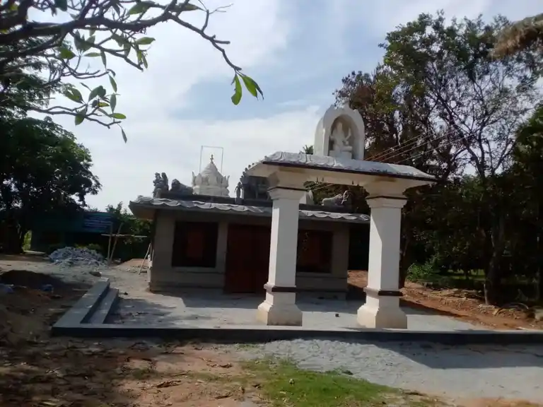 Arulmigu Samundeswari Temple, Poomalai Nagar - 635104 அருள்மிகு சாமுண்டீஸ்வரி திருக்கோயில், பூமாலை நகர் - 635104, Krishnagiri - Ancient Temple Architecture and History Image 4