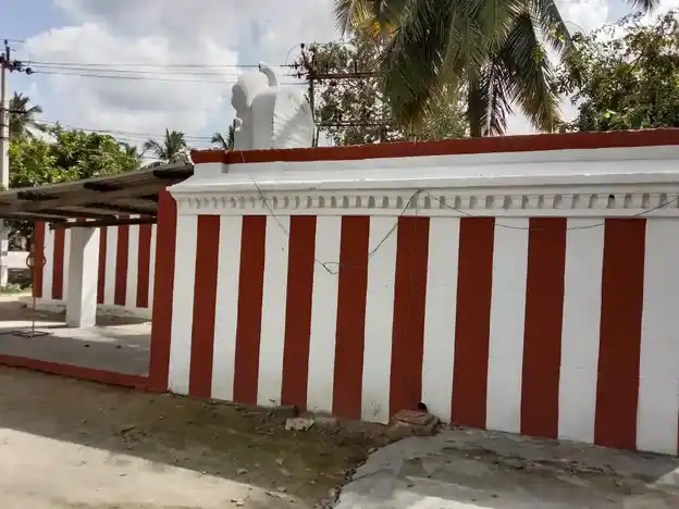 Arulmigu Samundiamman Temple, Gandhi Road.Krishnagiri Town, Boganapalli - 635001 Arulmigu Samundiamman Temple, Gandhi Road.Krishnagiri Town, Boganapalli - 635001, Krishnagiri - Ancient Temple Architecture and History Image 3