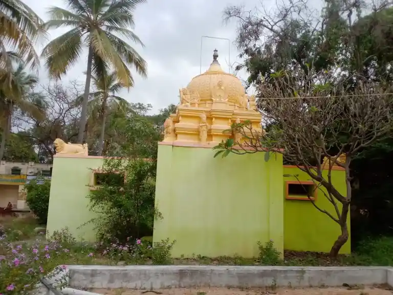 Arulmigu Samundiamman Temple, Salinayanapalli - 635104 Temple