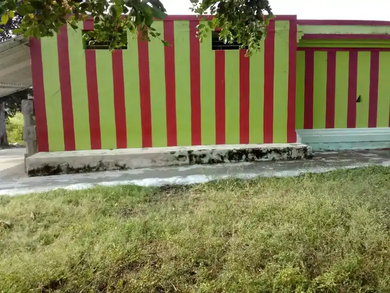 Arulmigu Samundiyamman Temple, Thiriyalam - 635851 அருள்மிகு சாமுண்டியம்மன் திருக்கோயில், திரியாலம் - 635851, Thirupathur - Ancient Temple Architecture and History Image 4