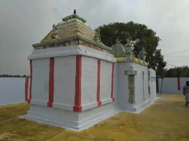 Arulmigu Sanchevaraperumal Temple, Akillandapuram - 638701 அருள்மிகு சஞ்சீவராயபெருமாள் திருக்கோயில், அகிலாண்டபுரம் - 638701, Tiruppur - Ancient Temple Architecture and History Image 2