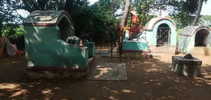 Arulmigu Sandhana Karuppu Temple, Arasangudi - 620013 Arulmigu Sandhana Karuppu Temple, Arasangudi - 620013, Thiruchirappalli - Ancient Temple Architecture and History Image 3